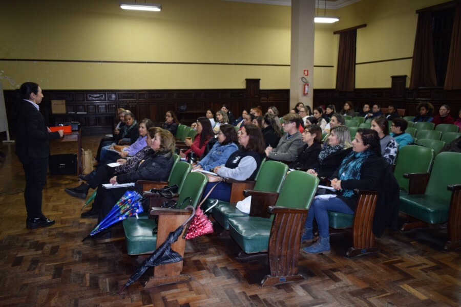 sme-da-inicio-aos-encontros-das-oficinas-de-lingua-portuguesa