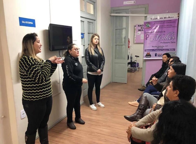 crm-e-policia-civil-realizam-acao-no-centro-da-saude-da-mulher