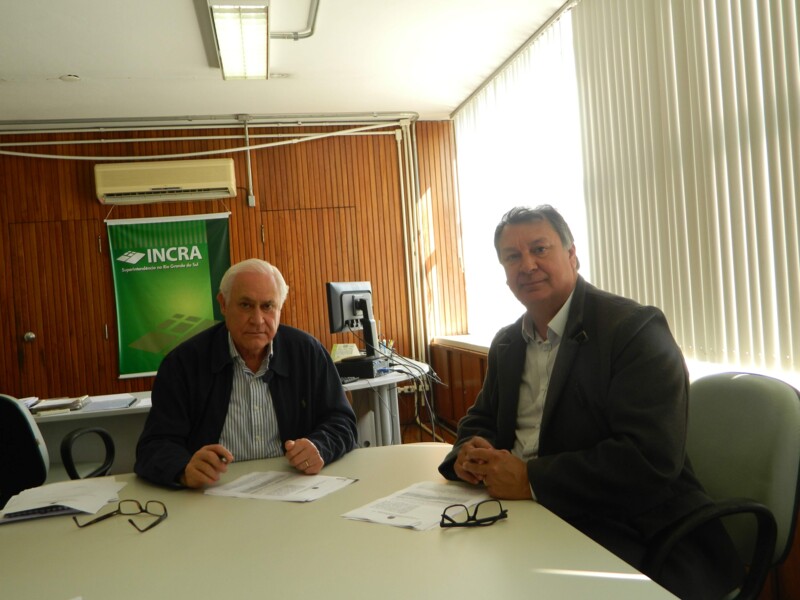 prefeito-busca-recursos-junto-ao-incra