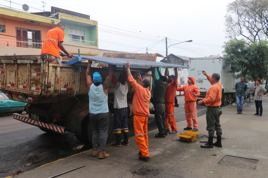 prefeitura-retira-abrigo-de-onibus-para-conserto