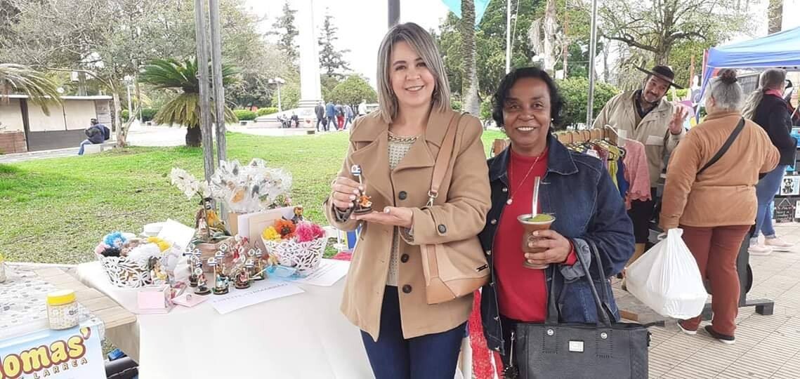 feira-de-artesanatos-e-produtos-locais-movimenta-largo-hugolino-andrade