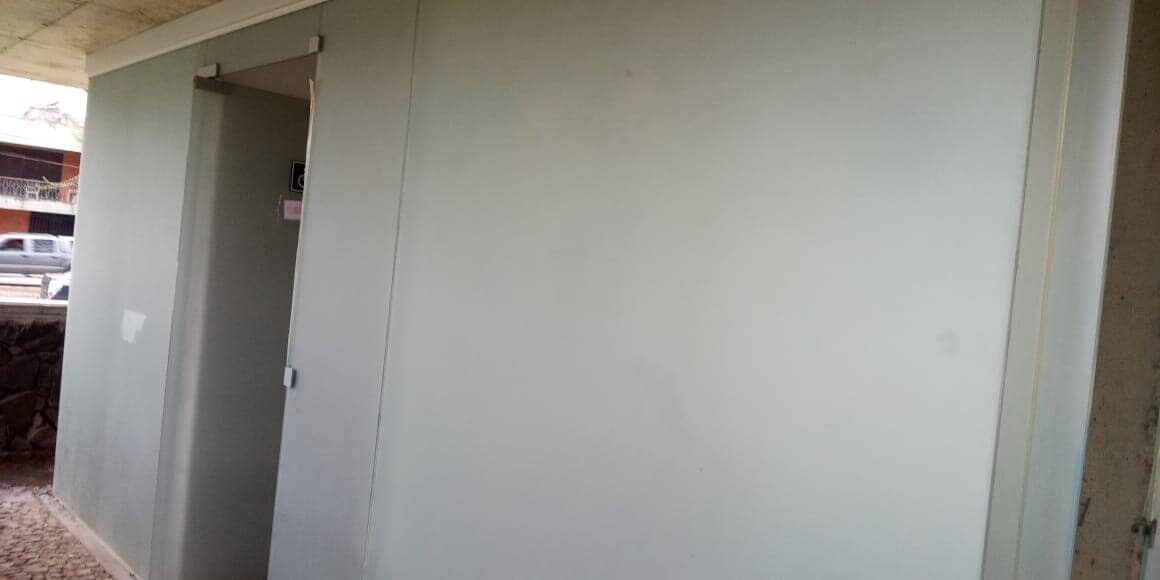 apos-vandalismo-banheiros-do-parque-internacional-sao-recuperados