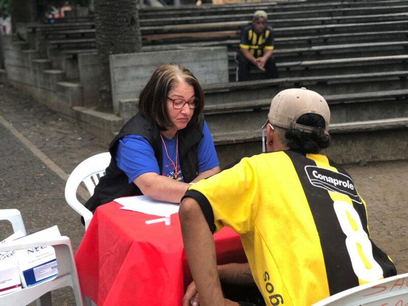 mateada-binacional-de-enfrentamento-contra-a-aids-reune-bom-publico-na-praca-flores