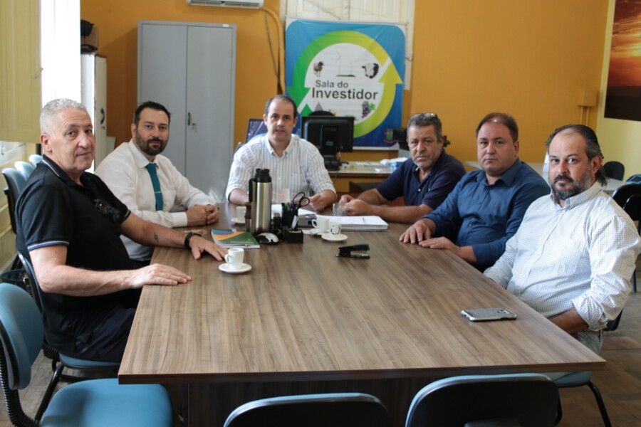 prefeito-em-exercicio-discute-continuidade-do-projeto-piloto-do-estacionamento-rotativo