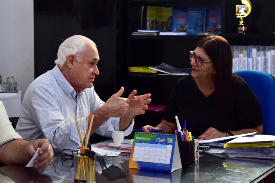 prefeita-recebe-superintendente-regional-do-incra