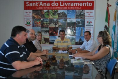 prefeitura-e-policia-civil-buscam-providencias-para-moradores-de-rua