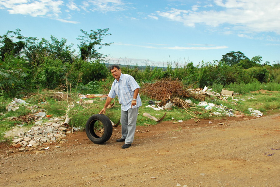 prefeito-wainer-pede-conscientizacao-a-comunidade-ao-depositar-lixo-em-locais-improprios