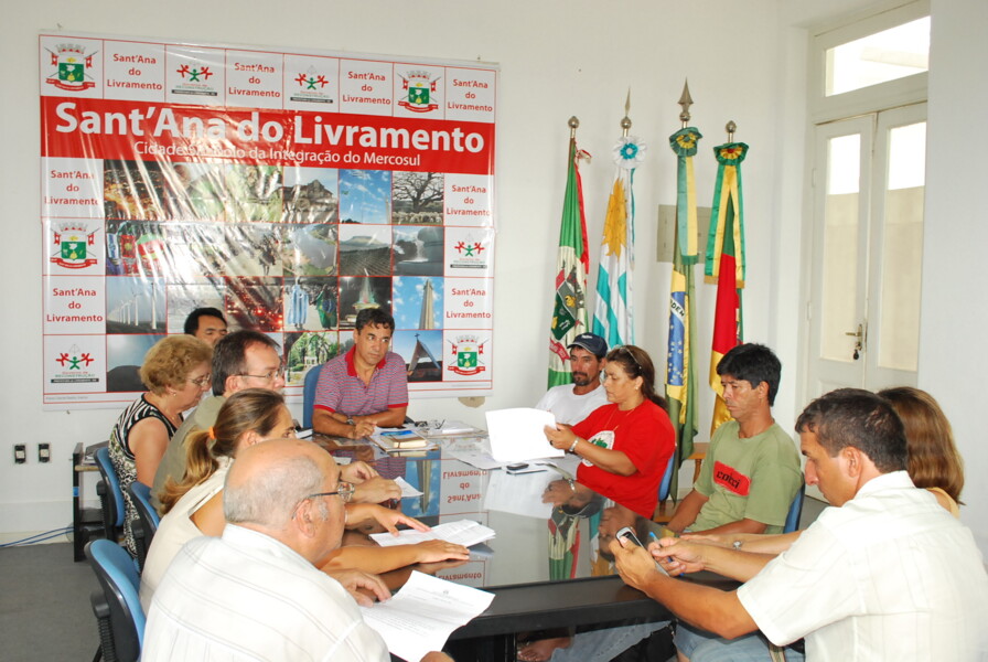 prefeito-define-com-entidades-a-data-de-entrega-do-cadastro-dos-produtores