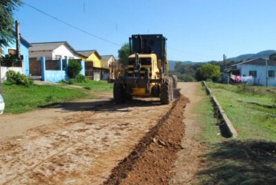 secretaria-inicia-recuperacao-das-ruas-na-nova-livramento