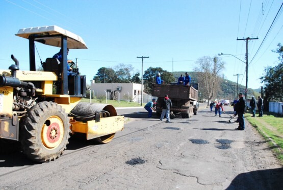 secretaria-de-obras-inicia-a-operacao-tapa-buracos