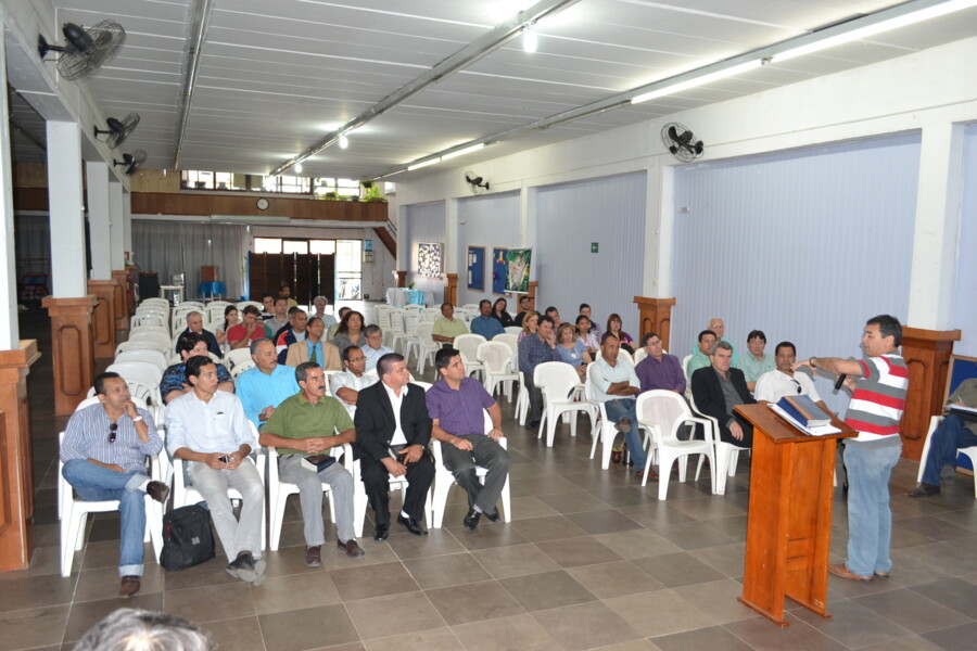prefeito-wainer-machado-acompanha-bencao-a-integrantes-do-projeto-america-que-atuara-na-africa