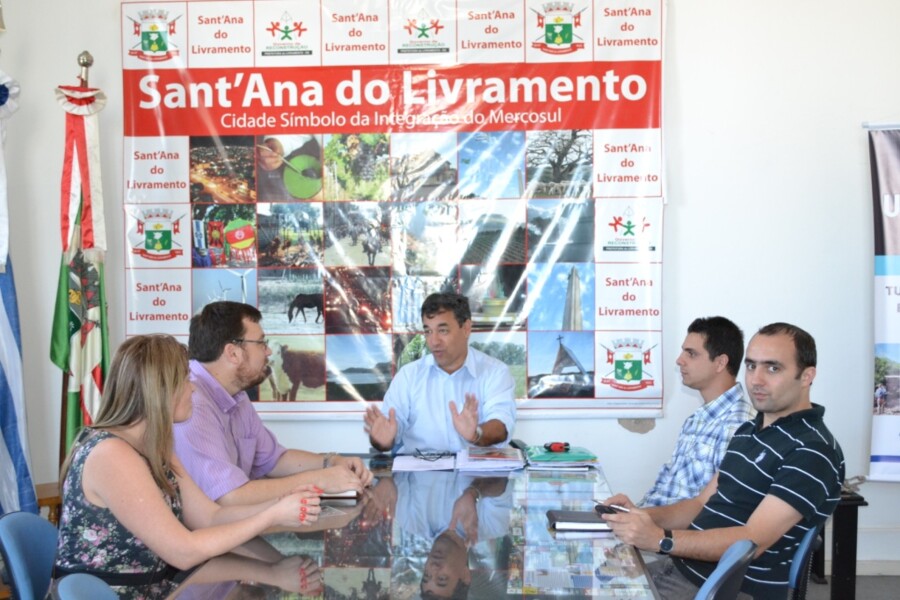 prefeito-reune-se-com-professores-da-ufpel-para-disponibilizacao-de-curso-na-area-da-saude