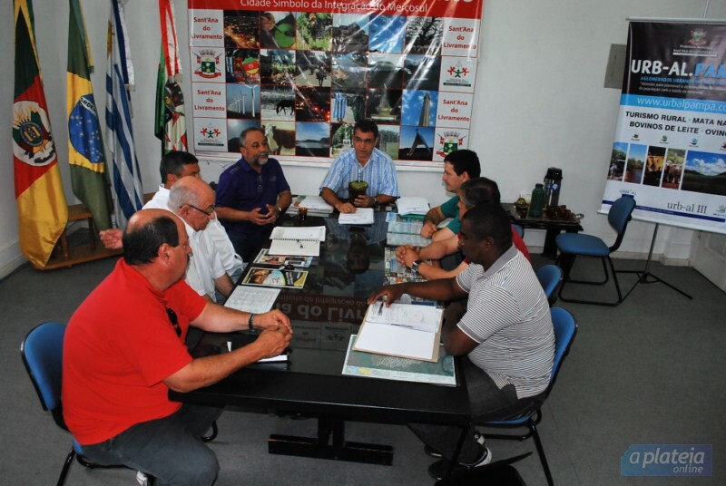 administracao-municipal-e-sindicato-de-servidores-retomam-negociacoes