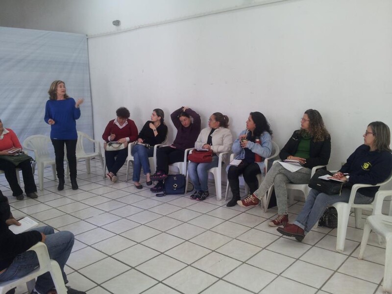 secretaria-municipal-de-educacao-realiza-reuniao-bimestral-com-professores-de-espanhol-da-rede-de-ensino