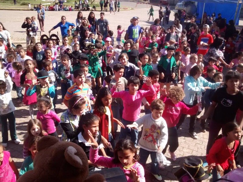 festa-em-comemoracao-ao-dia-das-criancas-e-sucesso-na-praca-da-estacao