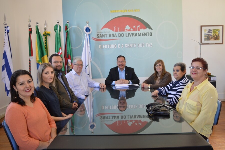 prefeito-anuncia-concurso-publico-para-o-sisprem