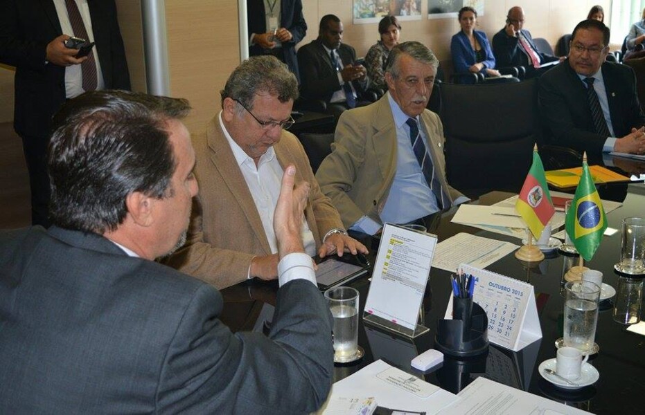 glauber-ministro-da-integracao-manifestou-preocupacao-em-relacao-as-estradas-que-foram-destruidas-pela-enxurrada-e-devera-auxiliar-livramento