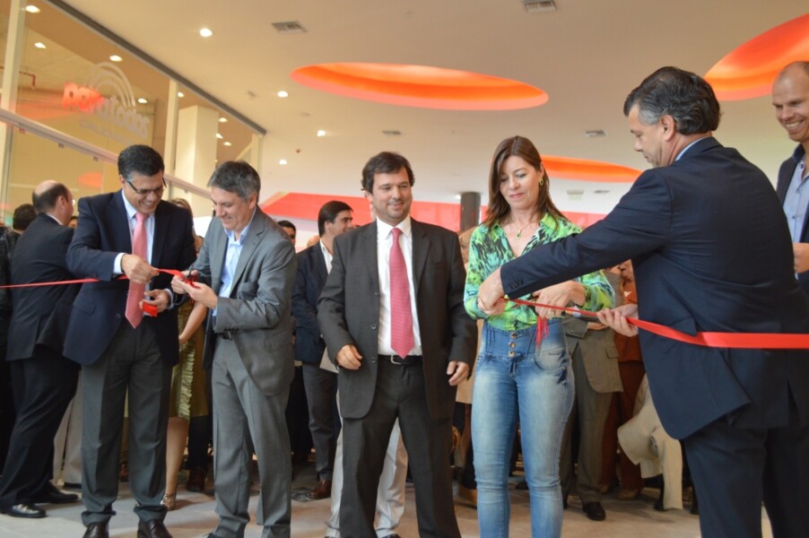 primeira-dama-participa-da-inauguracao-do-shopping-melancia