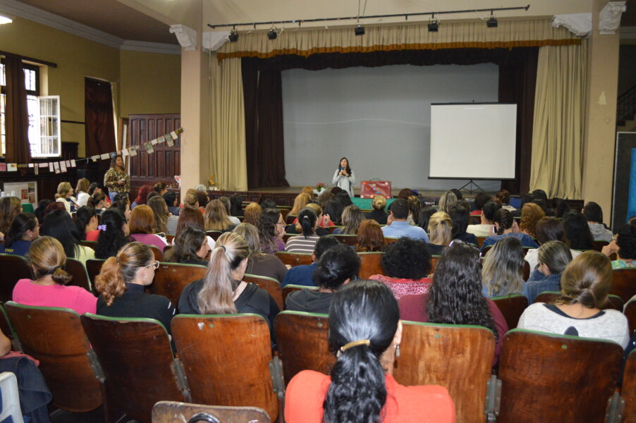 secretaria-da-educacao-promove-capacitacao-para-professores-dos-anos-iniciais