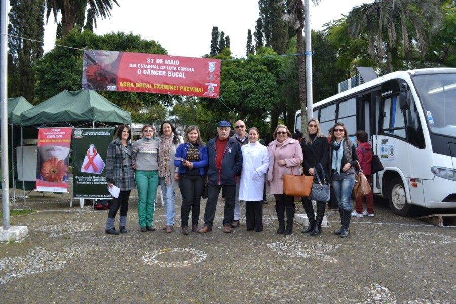 secretaria-municipal-de-saude-realiza-acao-de-conscientizacao-ao-dia-estadual-do-combate-ao-cancer-bucal