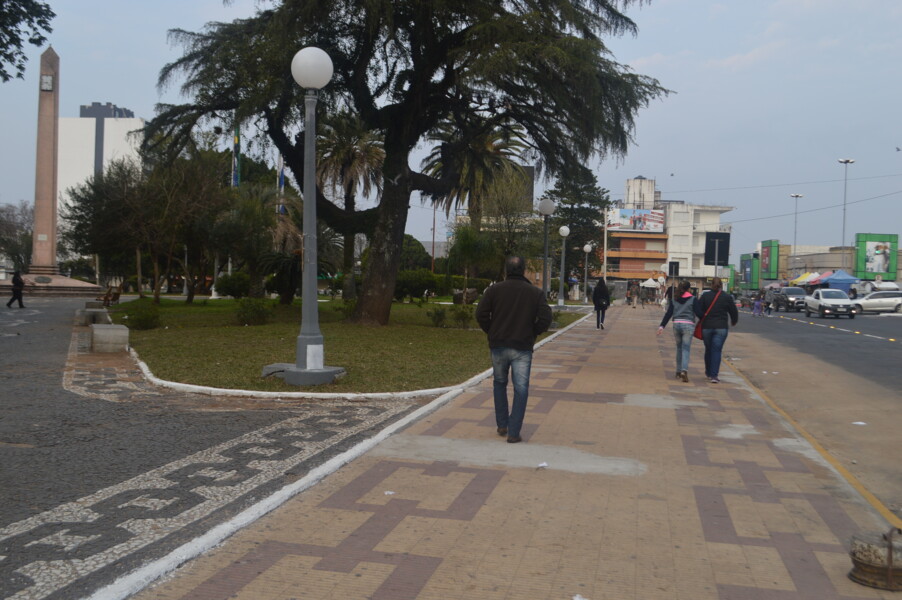 prefeitura-conclui-revitalizacao-do-largo-hugolino-andrade