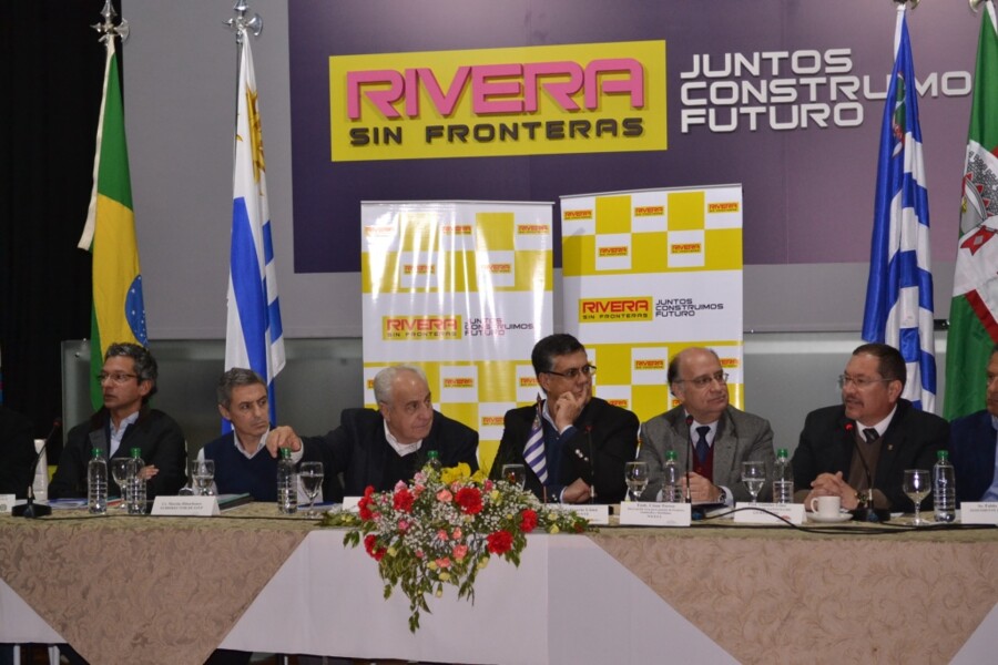 prefeito-participa-de-reuniao-tecnica-sobre-a-binacionalizacao-do-aeroporto-de-rivera