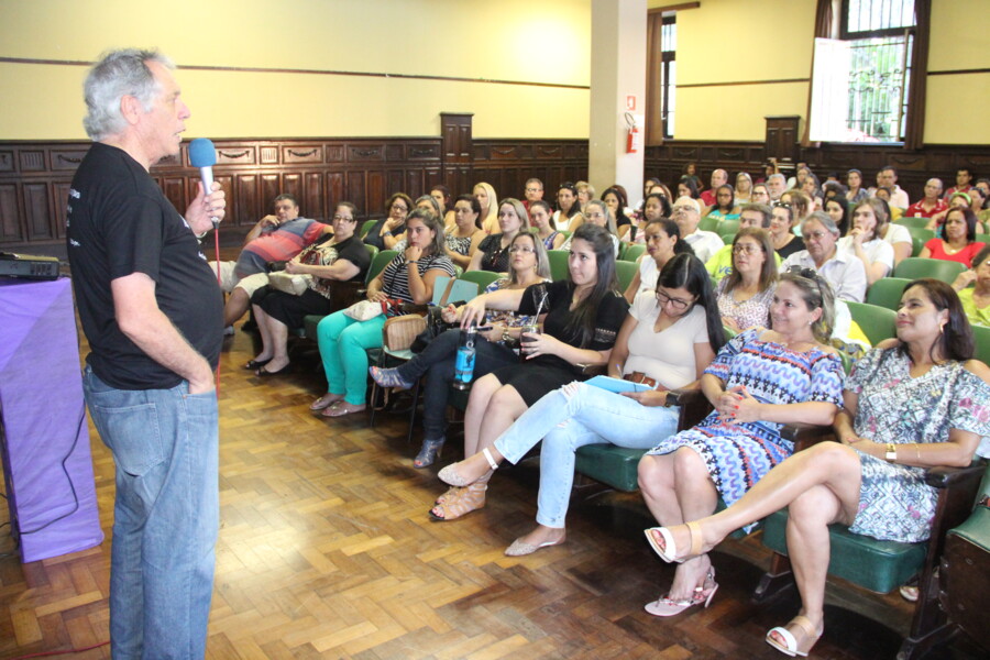 voluntariado-e-tema-de-palestra-promovida-pelo-gabinete-da-primeira-dama-tema-foi-desenvolvido-durante-evento-na-sala-cultural-do-municipio
