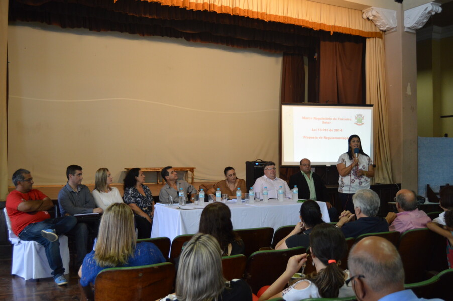 mari-machado-apresenta-proposta-de-regulamentacao-municipal