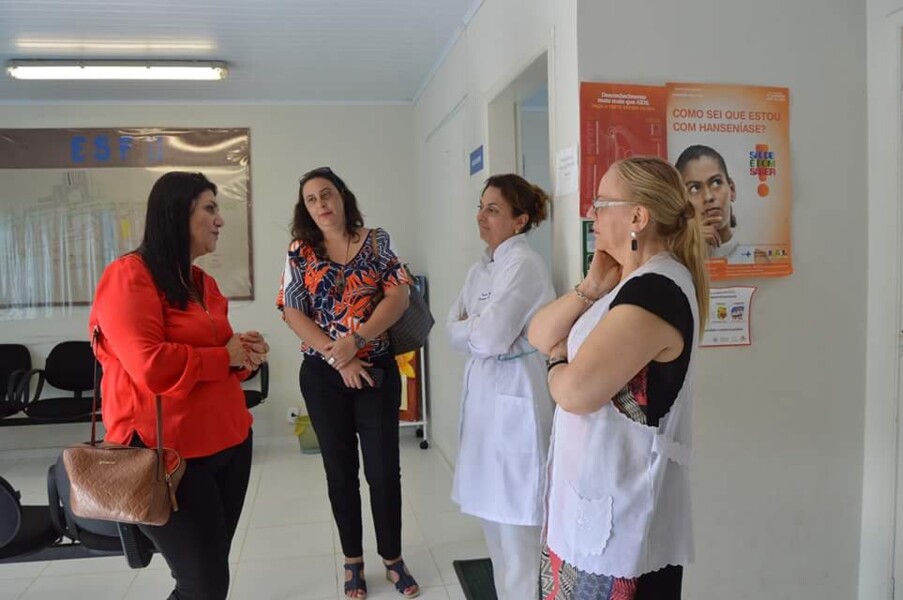 prefeita-em-exercicio-visita-centro-de-referencia-de-assistencia-social-e-unidade-de-saude