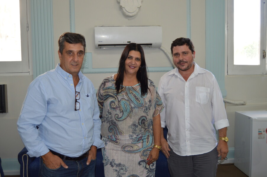 prefeita-recebe-o-vereador-carlos-nilo-e-o-presidente-do-clube-campestre