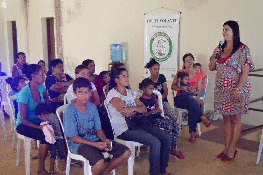 vice-prefeita-palestra-em-encontro-alusivo-a-semana-municipal-da-mulher