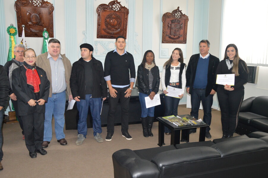 governo-municipal-da-posse-a-novos-servidores-publicos