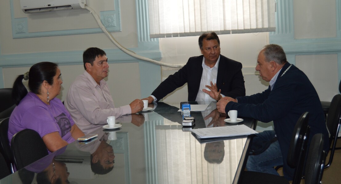 acoes-nos-assentamentos-sao-pautadas-em-reuniao-no-palacio-moyses-vianna