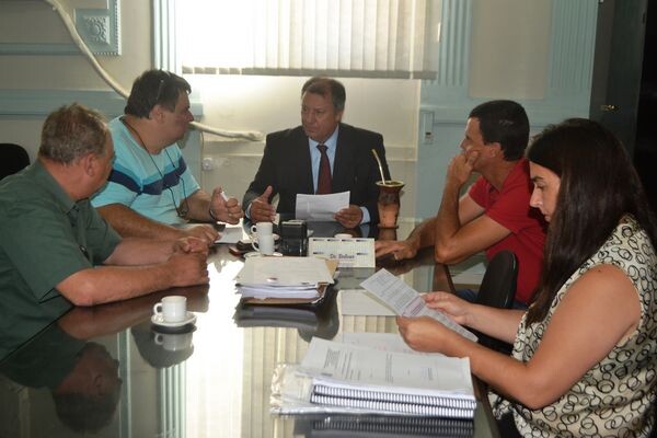 prefeitura-organiza-doacao-de-area-para-casa-do-arrozeiro