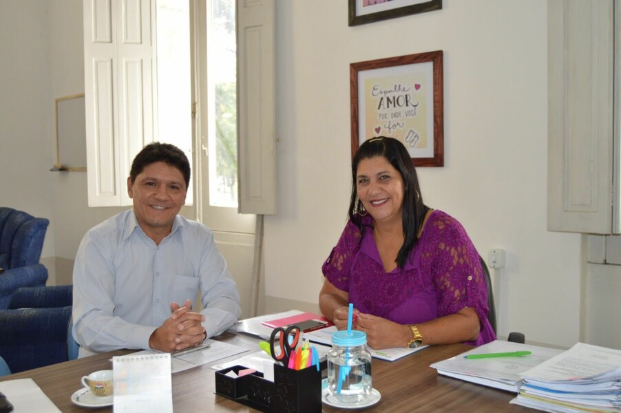 prefeita-interina-recebe-presidente-da-camara