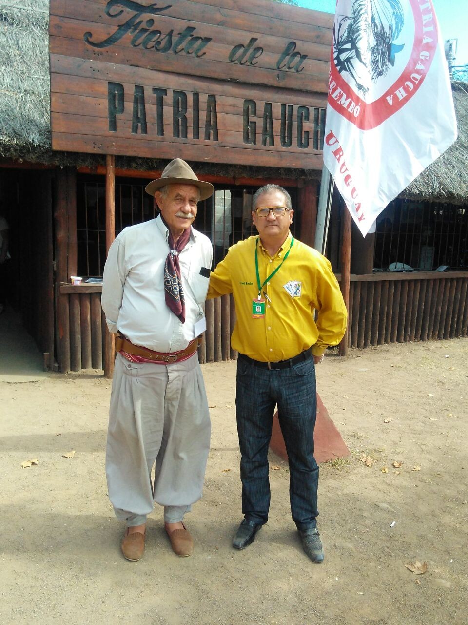 prefeito-e-representado-em-evento