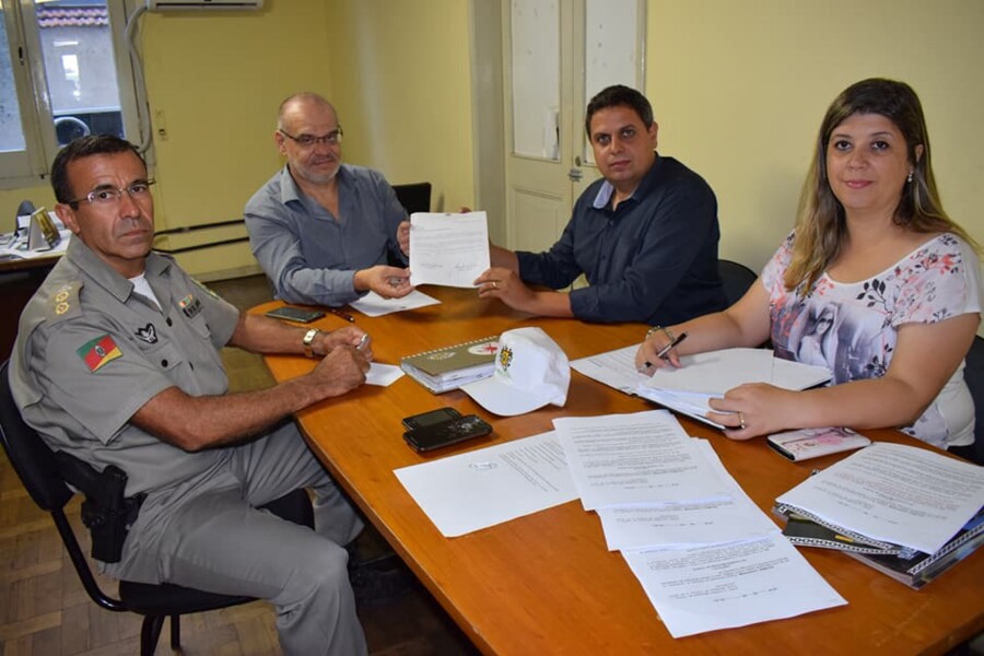 secretario-de-turismo-realiza-reuniao-com-comtur