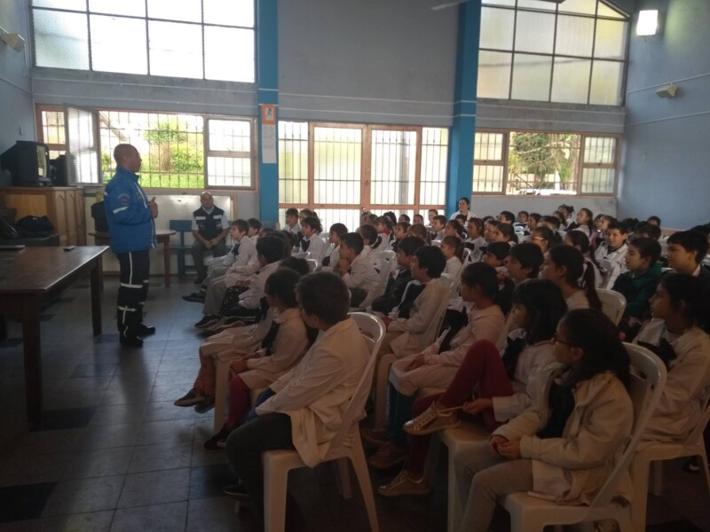 secretaria-de-transito-promove-palestra-na-escola-140-em-rivera