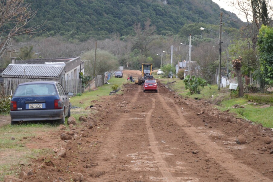 governo-municipal-realiza-melhorias-no-entorno-do-pac-1-bacia-alexandrina