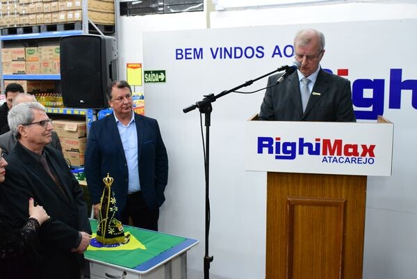 righi-max-atacarejo-e-uma-nova-opcao-no-comercio-santanense