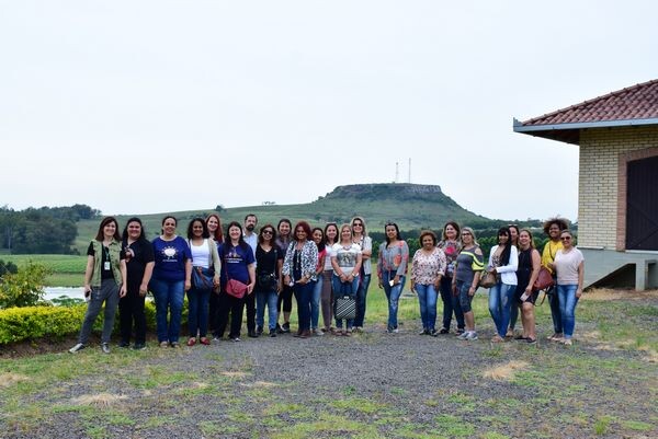 passeio-turistico-para-diretores-foi-a-atracao-do-festival-de-enogastronomia-na-manha-de-ontem
