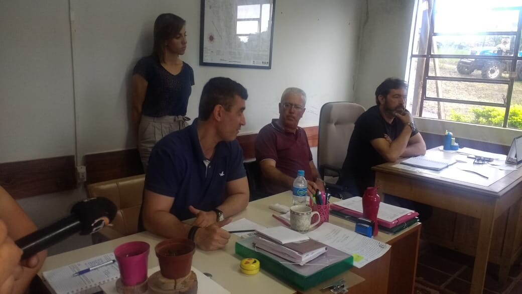 departamento-de-estradas-rurais-realiza-cronograma-de-atividades-para-atender-as-demandas-solicitadas-pelo-mst