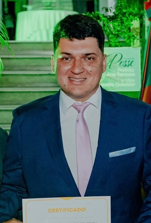 Secretário - Matheus Borges Medina